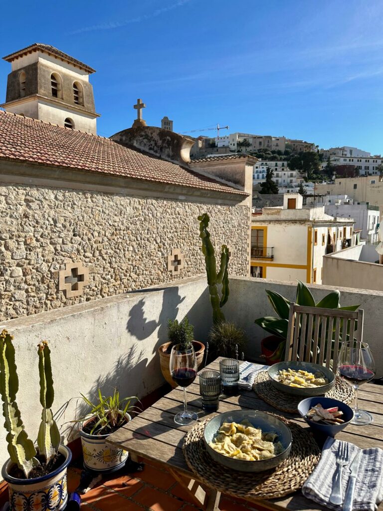 V108 APPARTMENT IN THE OLD PORT OF IBIZA TOWN V108 APPARTMENT IN THE OLD PORT OF IBIZA TOWN